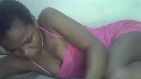Snapshot of ebony_pearl59 chatting on 13, 4, 2026 ebony_pearl59 online show from 13, 4, 2026