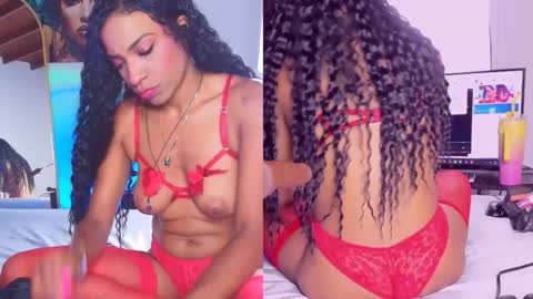Snapshot of ebony_skyee chatting on 25, 9, 2025 SKYE online show from 25, 9, 2025