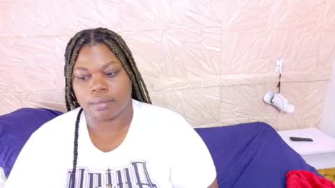 Snapshot of ebony_sugar_mommy chatting on 24, 6, 2026 MILENA online show from 24, 6, 2026