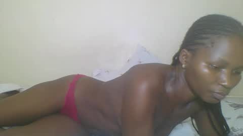 Snapshot of ebonycutegal1996 chatting on 22, 12, 2025 TRIZER online show from 22, 12, 2025