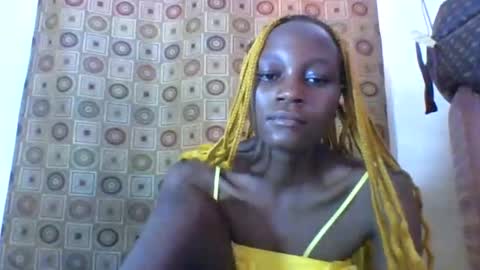 Snapshot of ebonycutegal4 chatting on 2, 2, 2025 MELLEN online show from 2, 2, 2025