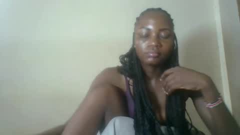 Snapshot of ebonycutegal4 chatting on 5, 6, 2026 MELLEN online show from 5, 6, 2026