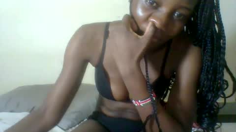 Snapshot of ebonycutegal4 chatting on 7, 6, 2026 MELLEN online show from 7, 6, 2026