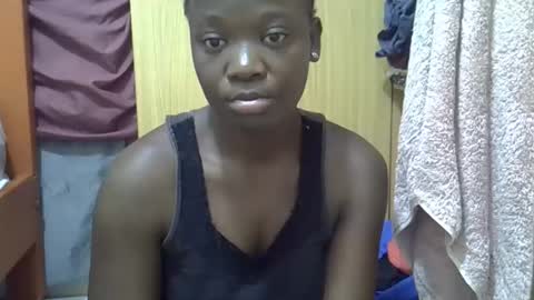 Snapshot of ebonydora chatting on 27, 10, 2025 ebonydora online show from 27, 10, 2025