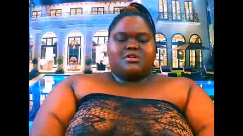 ebonyhotbuns4u2luv online show from 14, 4, 2026