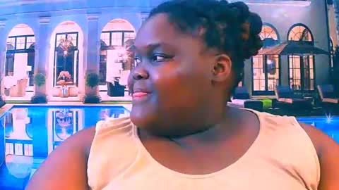 Snapshot of ebonyhotbuns4u2luv chatting on 7, 7, 2026 ebonyhotbuns4u2luv online show from 7, 7, 2026