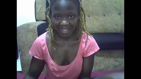 Snapshot of ebonyliliana chatting on 14, 12, 2024 ebonyliliana online show from 14, 12, 2024