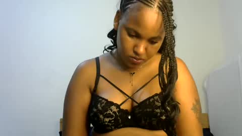 Snapshot of ebonyluna229320 chatting on 8, 8, 2026 i am clara online show from 8, 8, 2026