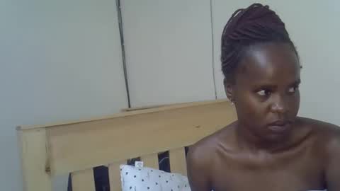 Snapshot of ebonyluxe12 chatting on 4, 4, 2026 Ebony Luxe online show from 4, 4, 2026