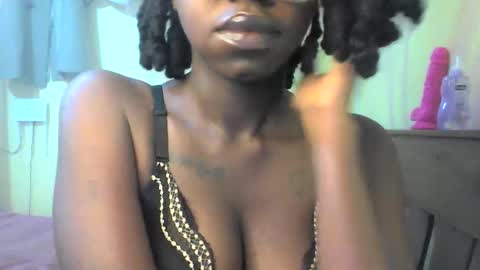 Snapshot of ebonymuse2 chatting on 23, 5, 2026 Ebonymuse2 online show from 23, 5, 2026