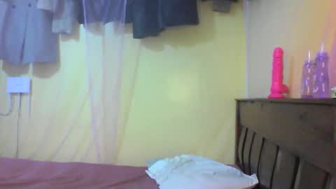 Snapshot of ebonymuse2 chatting on 27, 5, 2026 Ebonymuse2 online show from 27, 5, 2026