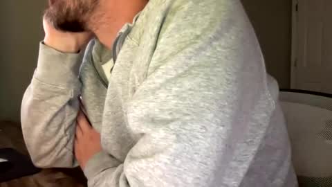 Snapshot of eburtes chatting on 28, 10, 2025 Erik online show from 28, 10, 2025