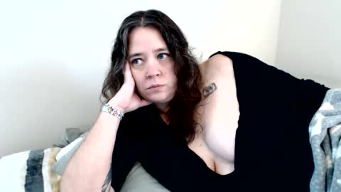 Weird Echo online show from 11, 11, 2025