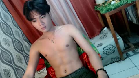 Snapshot of edelcum_xx chatting on 10, 2, 2025 edelcum_xx online show from 10, 2, 2025