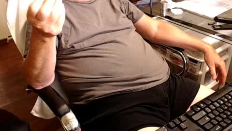 Snapshot of edginginedmonton chatting on 22, 6, 2026 edginginedmonton online show from 22, 6, 2026