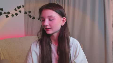 Lisa  online show from 20, 2, 2025