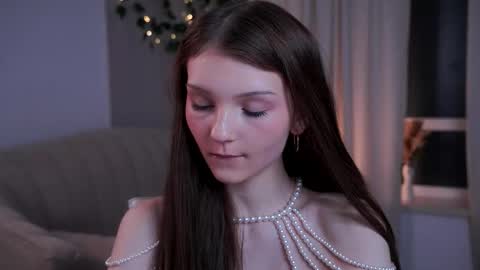 Lisa  online show from 21, 3, 2026