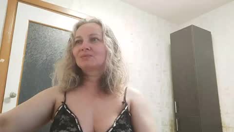Snapshot of edithmanning chatting on 17, 5, 2026 edithmanning online show from 17, 5, 2026