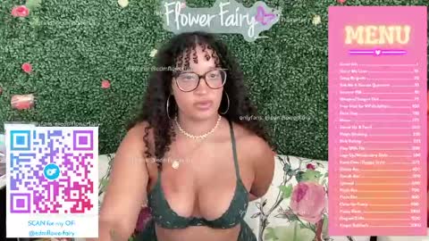 Snapshot of edmflowerfairy chatting on 29, 5, 2026 edmflowerfairy online show from 29, 5, 2026