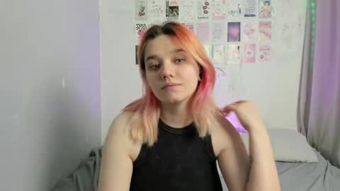 Snapshot of edna_dana chatting on 8, 1, 2025 Edna online show from 8, 1, 2025