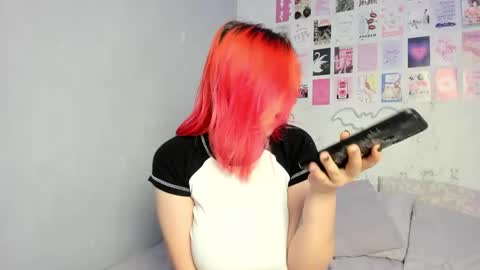 Snapshot of edna_dana chatting on 5, 2, 2025 Edna online show from 5, 2, 2025