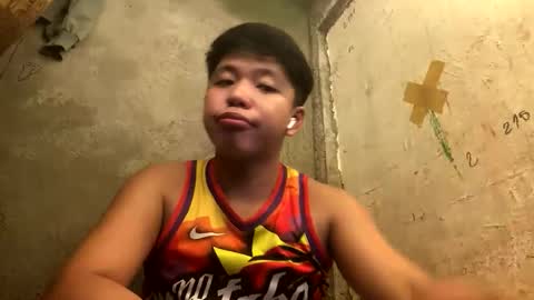 Snapshot of edrianburca052 chatting on 17, 4, 2026 urasian chub online show from 17, 4, 2026