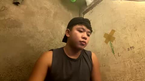 Snapshot of edrianburca052 chatting on 19, 4, 2026 urasian chub online show from 19, 4, 2026