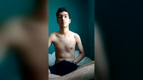 Snapshot of edulatin08 chatting on 18, 6, 2026 Eduardo online show from 18, 6, 2026