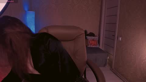 eesmaaarr online show from 7, 11, 2025