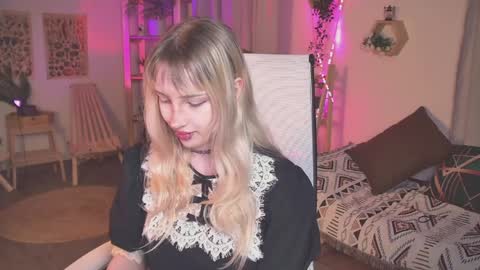 Snapshot of eevamarie chatting on 1, 4, 2026 EVA NON NUDE online show from 1, 4, 2026