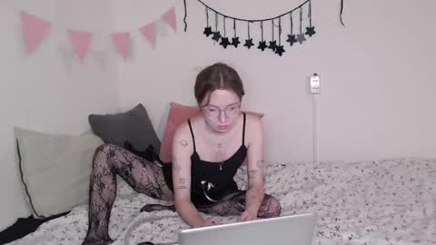 effa__laska online show from 2, 11, 2025