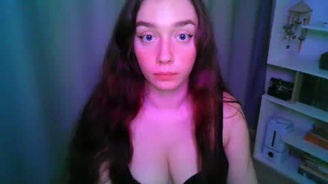 effie_balconii online show from 10, 10, 2025