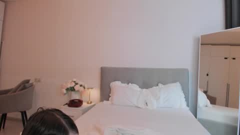 Effie Mur online show from 16, 11, 2025