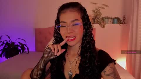 effy online show from 27, 1, 2025