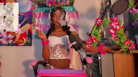 Snapshot of effy_marinn chatting on 7, 10, 2025 effy_marinn online show from 7, 10, 2025