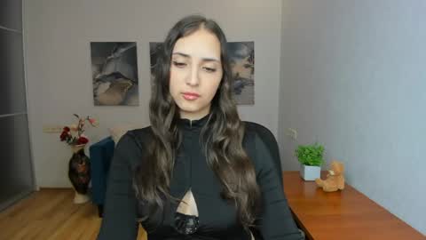 Snapshot of effy_royse chatting on 13, 5, 2026 Effy Royse online show from 13, 5, 2026