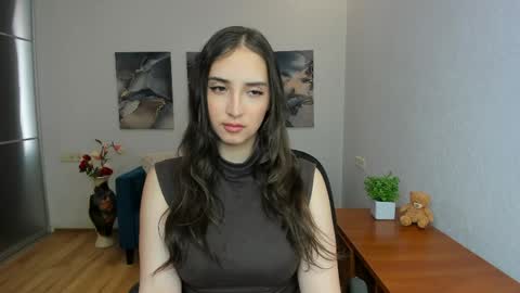 Snapshot of effy_royse chatting on 15, 5, 2026 Effy Royse online show from 15, 5, 2026