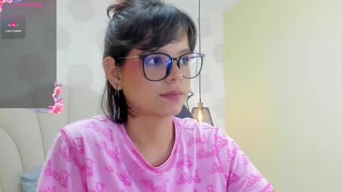  E F F Y  online show from 5, 12, 2024