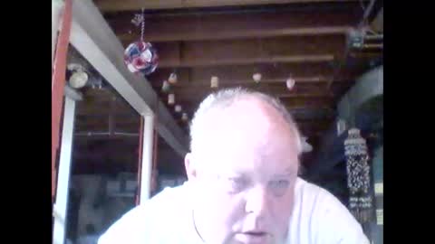 Snapshot of efriff chatting on 10, 6, 2026 efriff online show from 10, 6, 2026