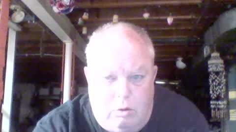 Snapshot of efriff chatting on 1, 7, 2026 efriff online show from 1, 7, 2026