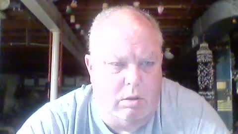 Snapshot of efriff chatting on 4, 7, 2026 efriff online show from 4, 7, 2026