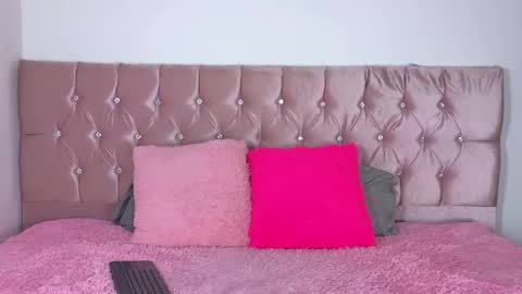 eimy__cute online show from 10, 9, 2025