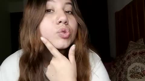 EIMY   MODEL INDEPENDENT online show from 19, 1, 2025