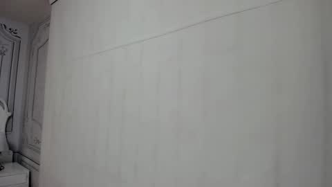 eimy_grey4u online show from 5, 2, 2026