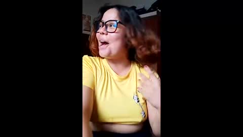 eimy_saenzz online show from 11, 4, 2026