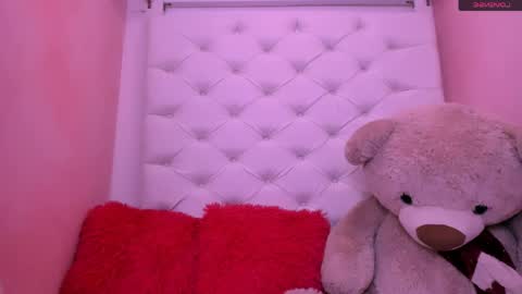 eimy online show from 10, 4, 2026