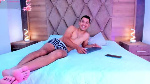 Snapshot of eimyandmaxi chatting on 13, 10, 2025 YG COUPLE online show from 13, 10, 2025