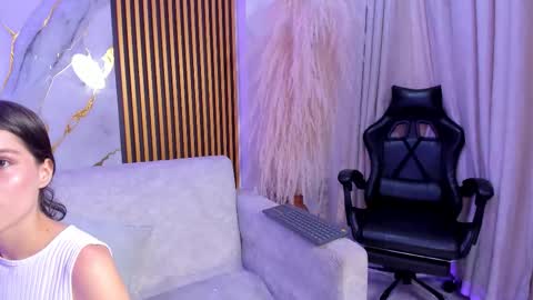 Snapshot of eimyandmaxi chatting on 16, 10, 2025 YG COUPLE online show from 16, 10, 2025