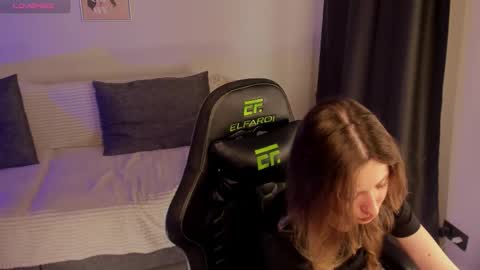 eira_kilian online show from 19, 11, 2025