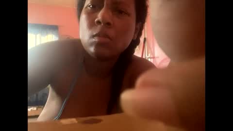 Eirondra Valeen online show from 12, 3, 2026